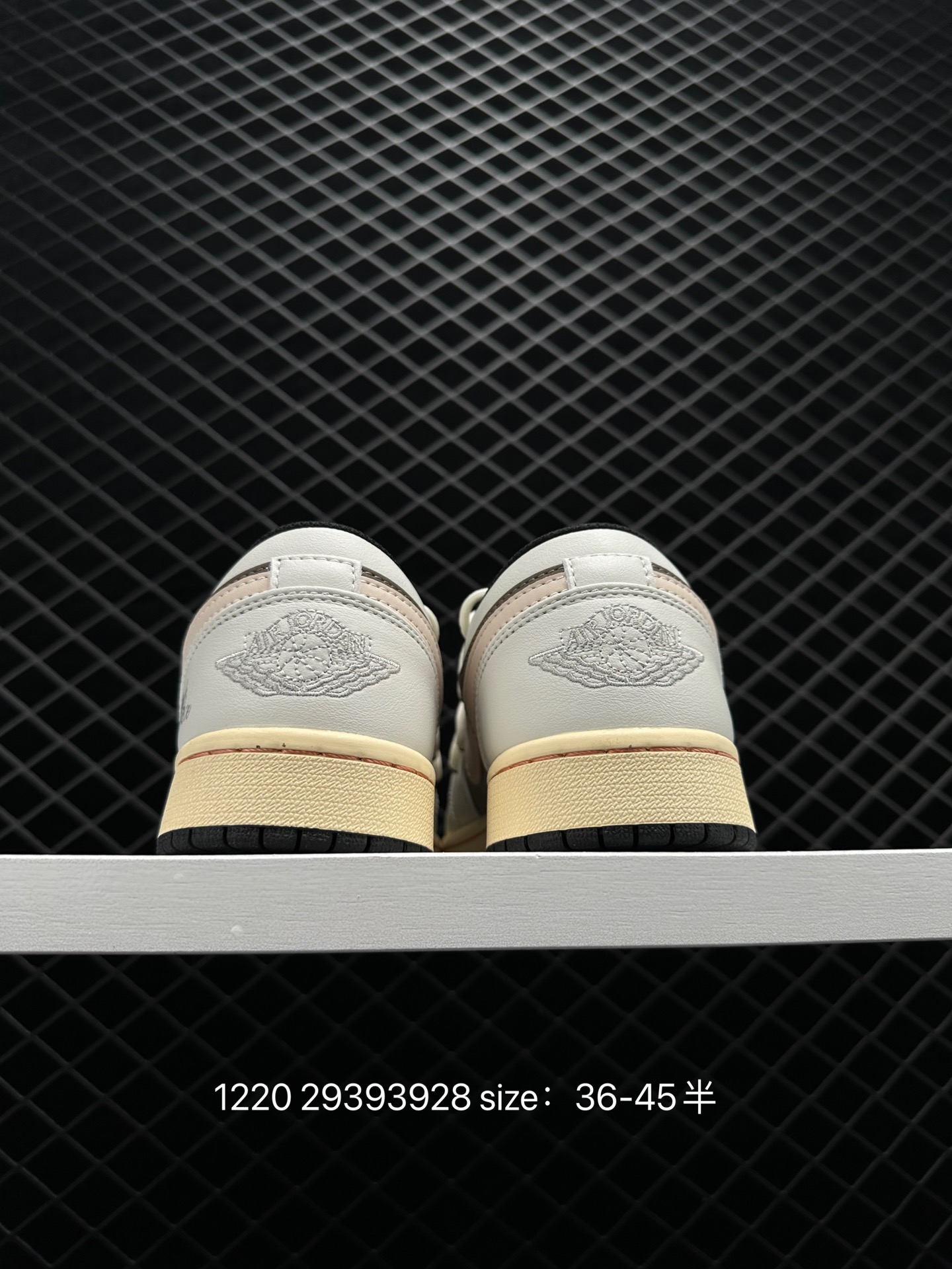 Nike Air Jordan 1 Low AJ1